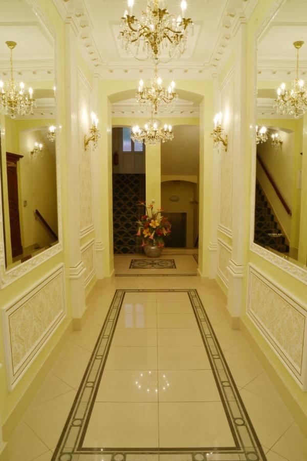 Apartma Premium Карлові Вари Екстер'єр фото