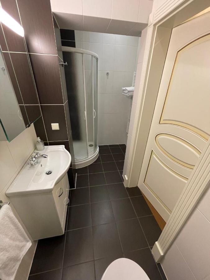 Apartma Premium Карлові Вари Екстер'єр фото