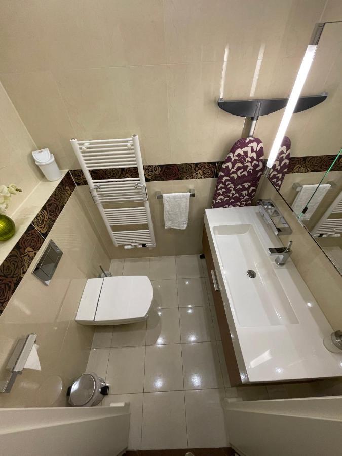 Apartma Premium Карлові Вари Екстер'єр фото
